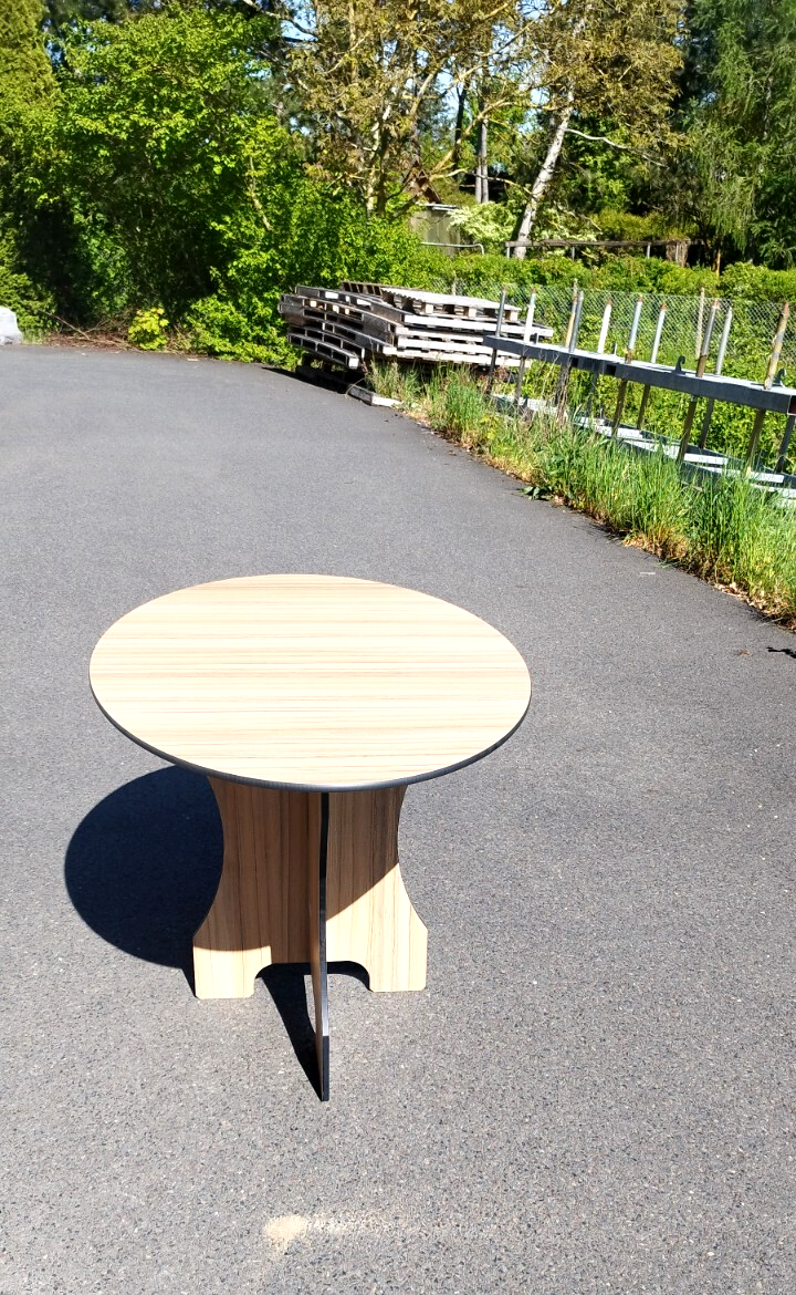 Garten Terrassen Balkon Ess-Tisch  HPL Wetterfest Oval 1300 m x 800 mm Holzdekor1