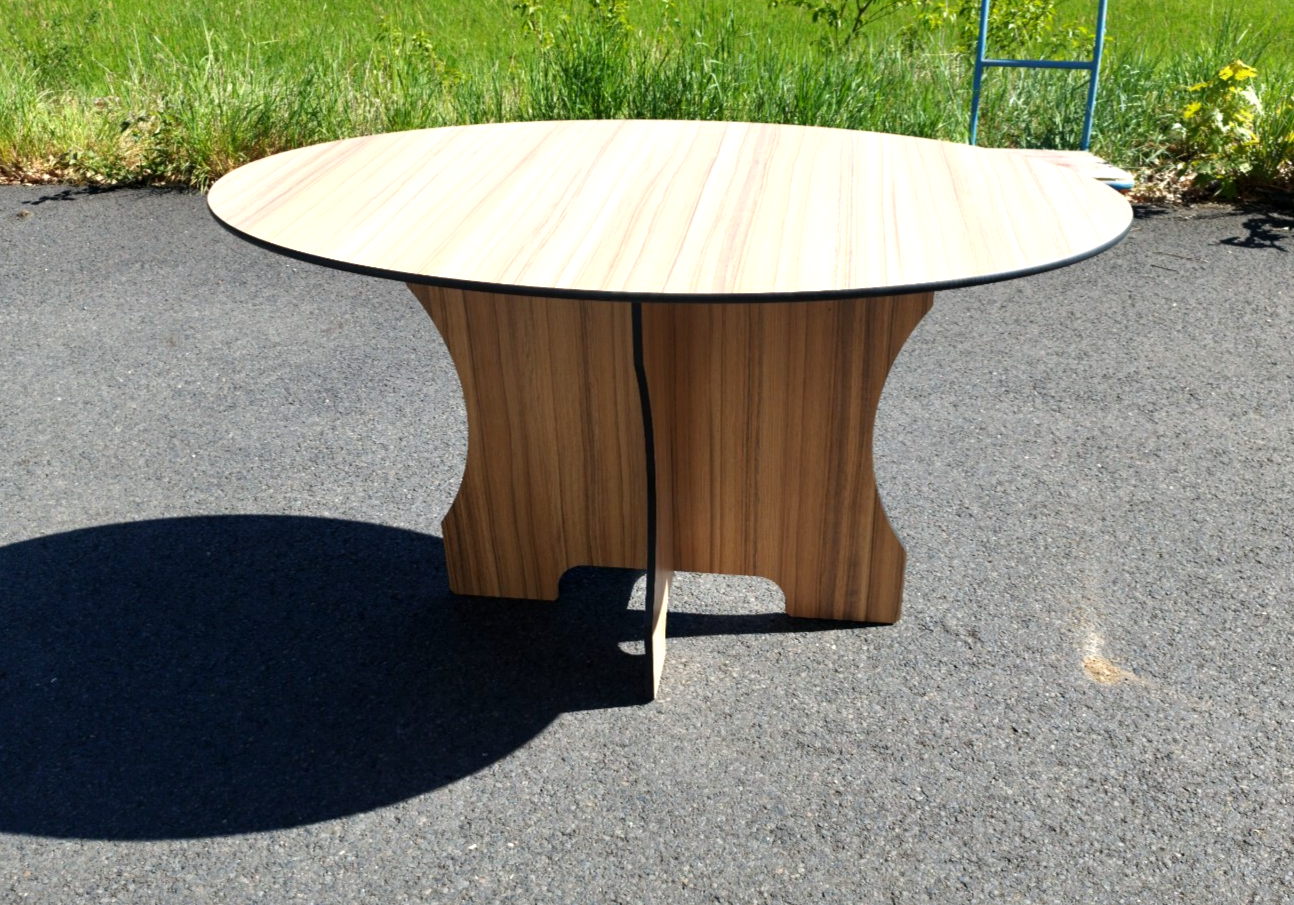 Garten Terrassen Balkon Ess-Tisch  HPL Wetterfest Oval 1300 m x 800 mm Holzdekor