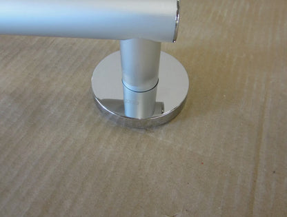 Keuco Winkelgriff  links 34907 170402     135° Silber-Eloxiert 280x420mm2