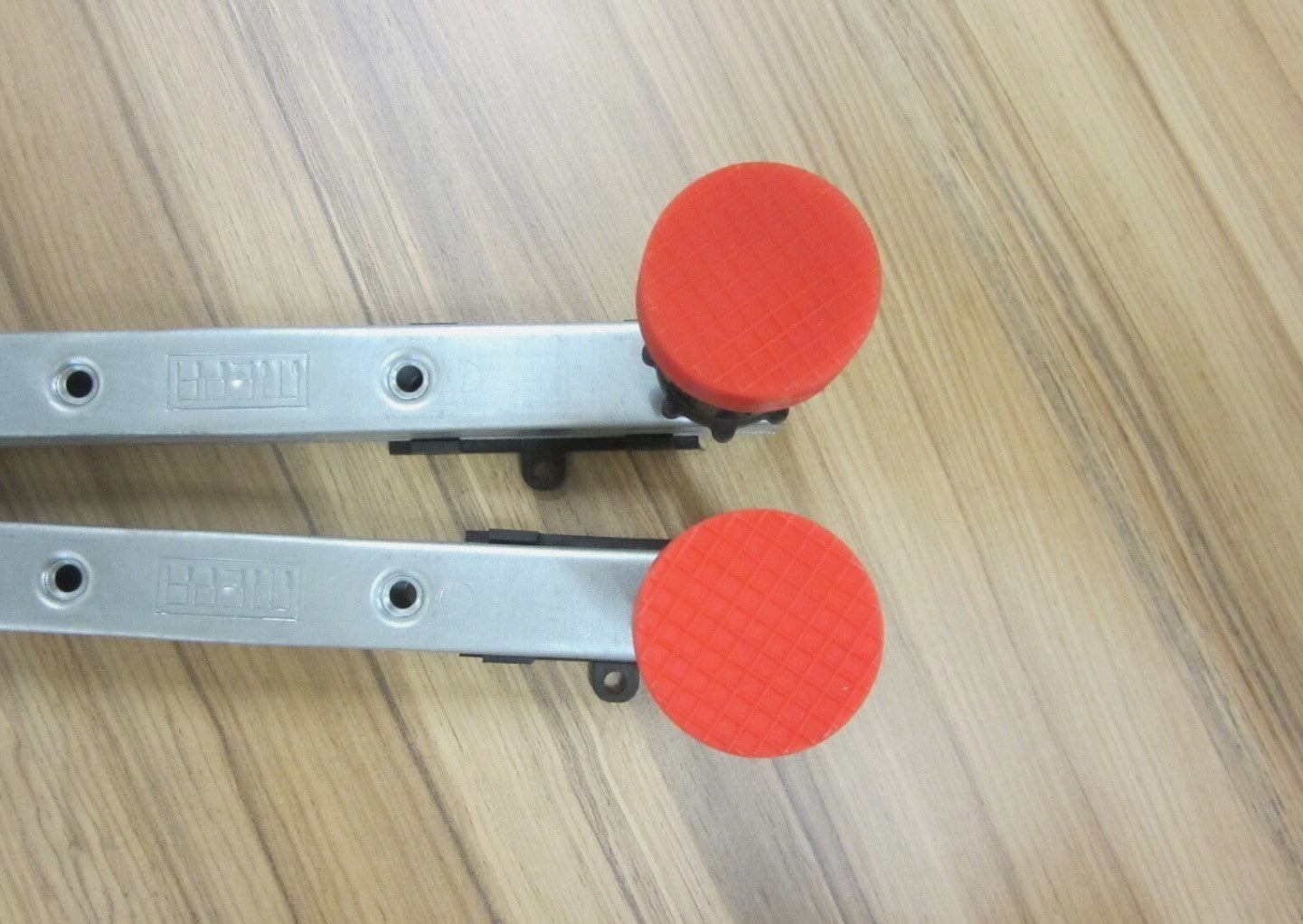 Teilen repaBAD Duschwannenfuß Typ DWF GFK 1568112