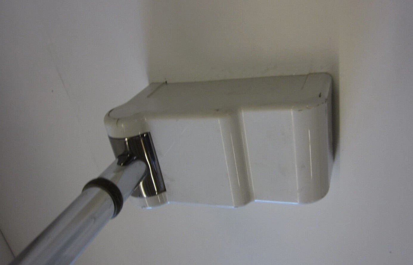 Hewi Serie 802 LifeSystem Duschspritzschutz 850 mm Ausladung Ausstellungsstück2