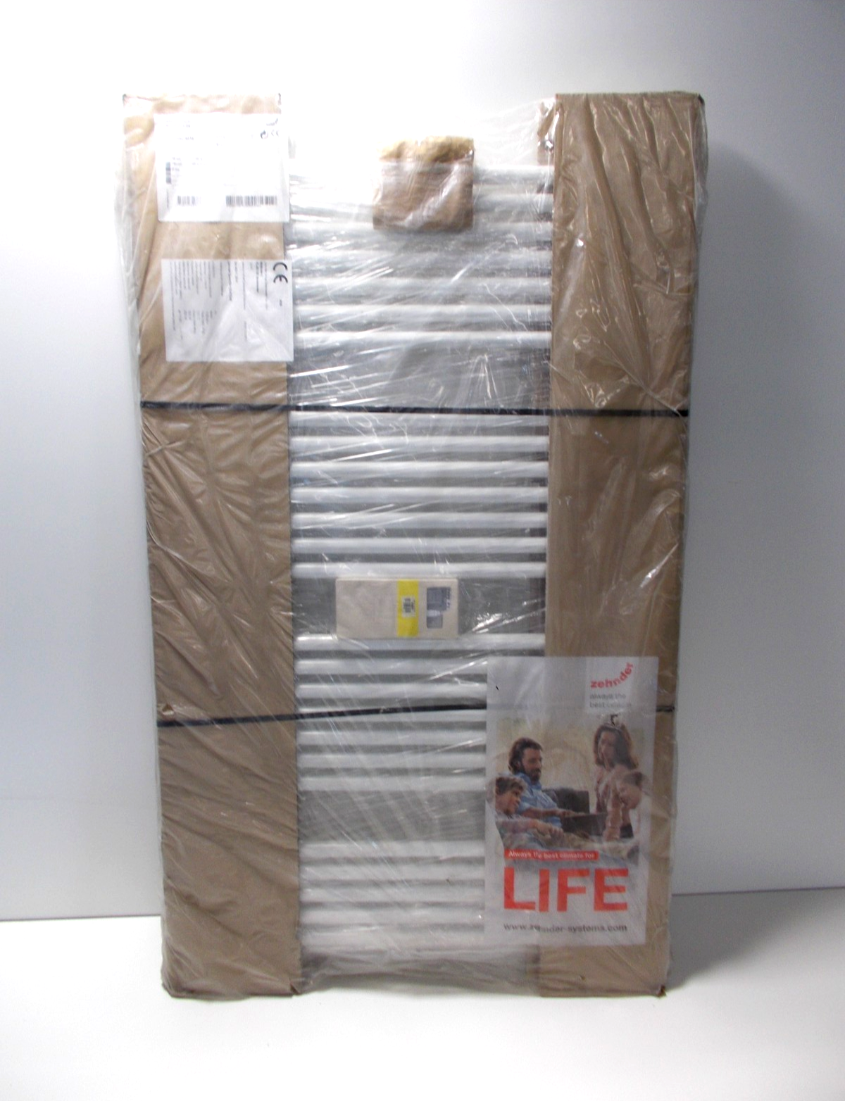 Zehnder Zeno ZN-120-075-05 Badheizkörper 75 x 118,4 cm mit Mittelanschluss2