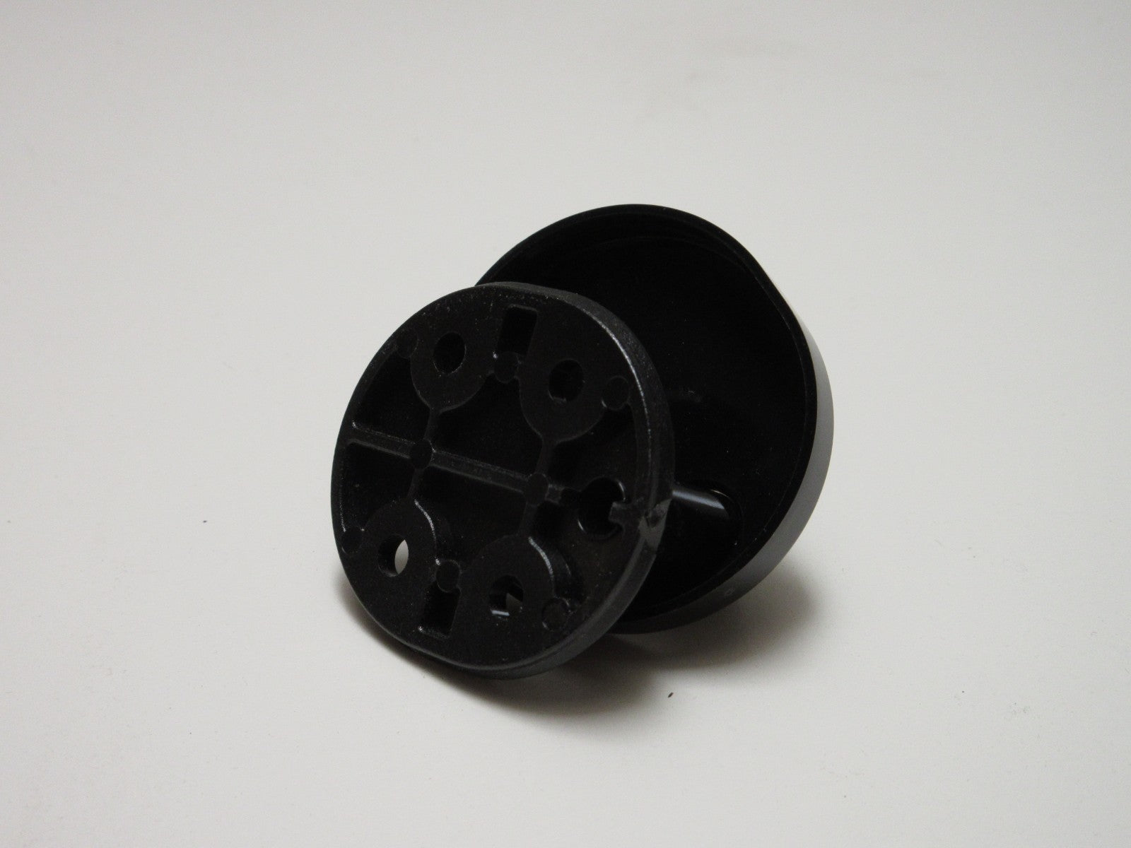 Normbau Wandhaken Nylon Haken ø 52 mm1