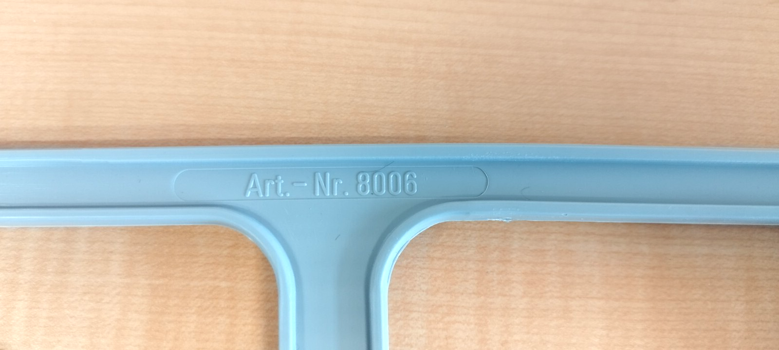 SCHÄFER Badkleiderbügel mit Netztasche und Schuhhaken  8006 RAL 7001 Silbergrau2
