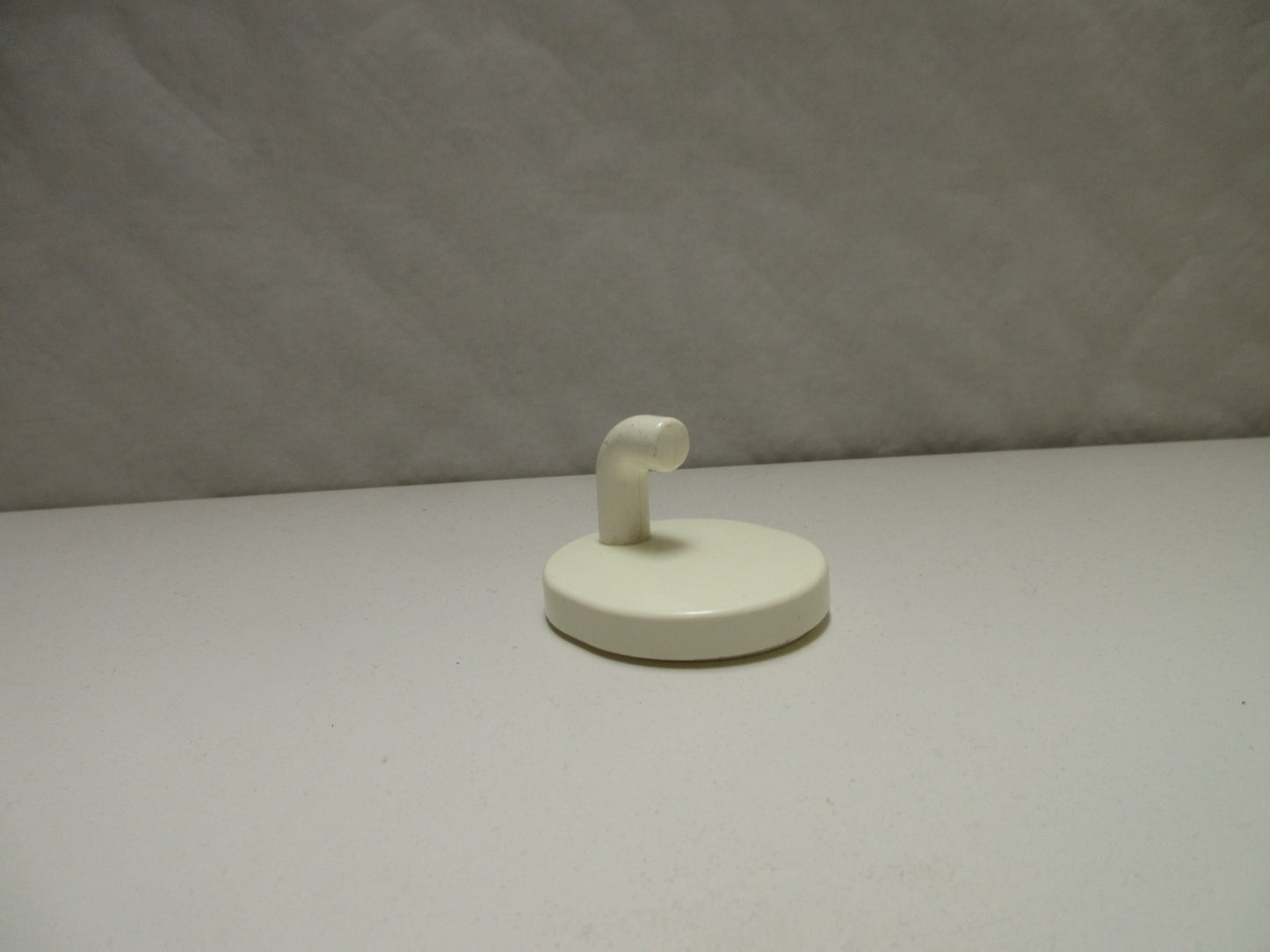 Normbau Wandhaken  ø 52 mm0