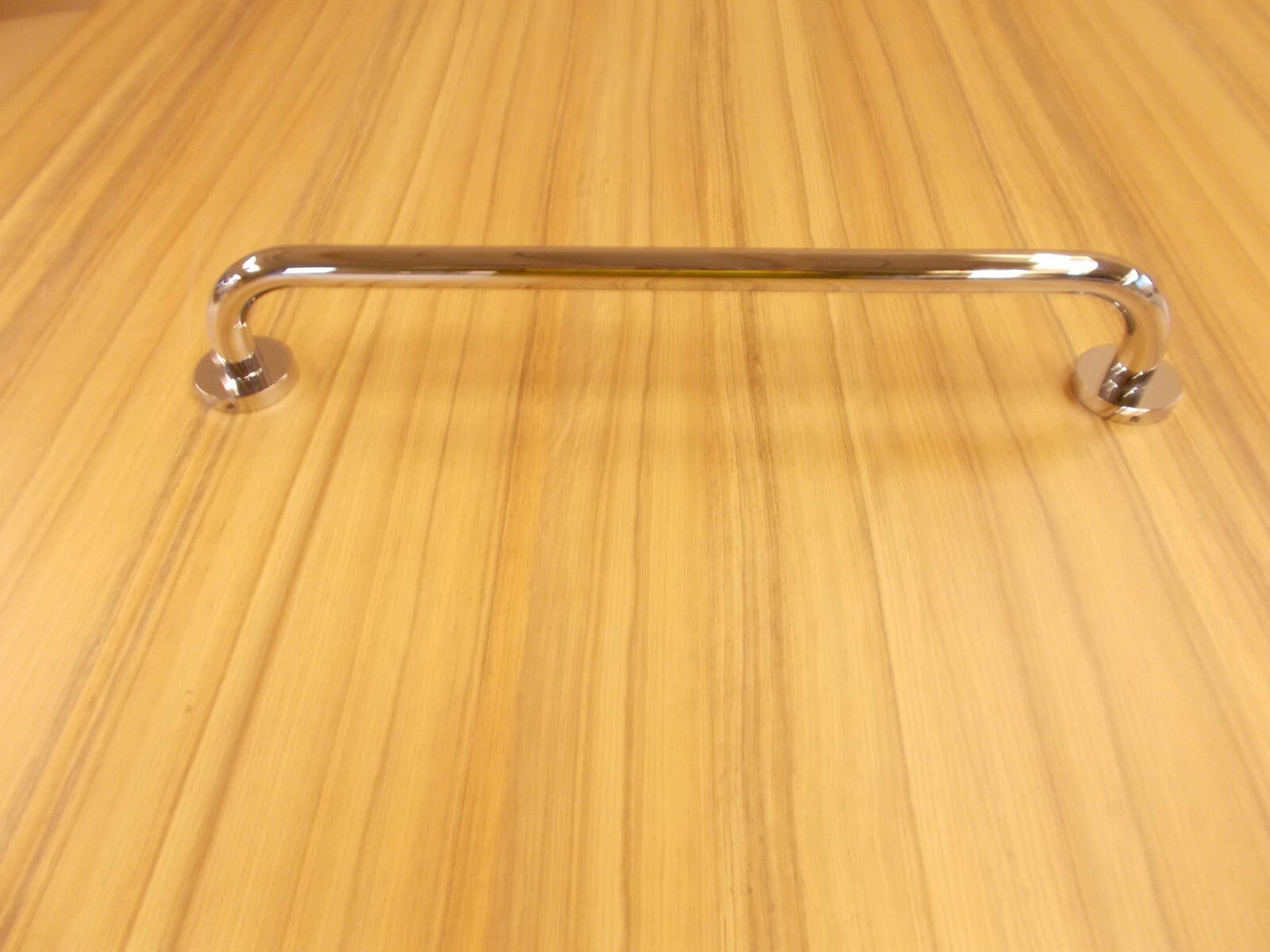 EMCO  Badetuchhalter Round 450 mm chrome1