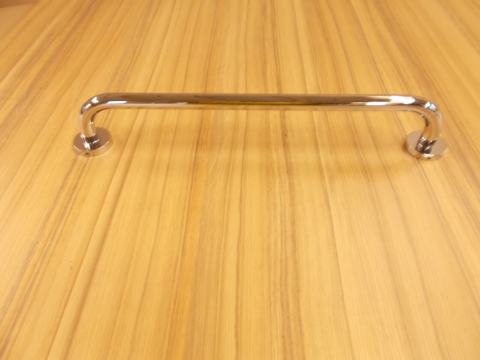 EMCO  Badetuchhalter Round 450 mm chrome1