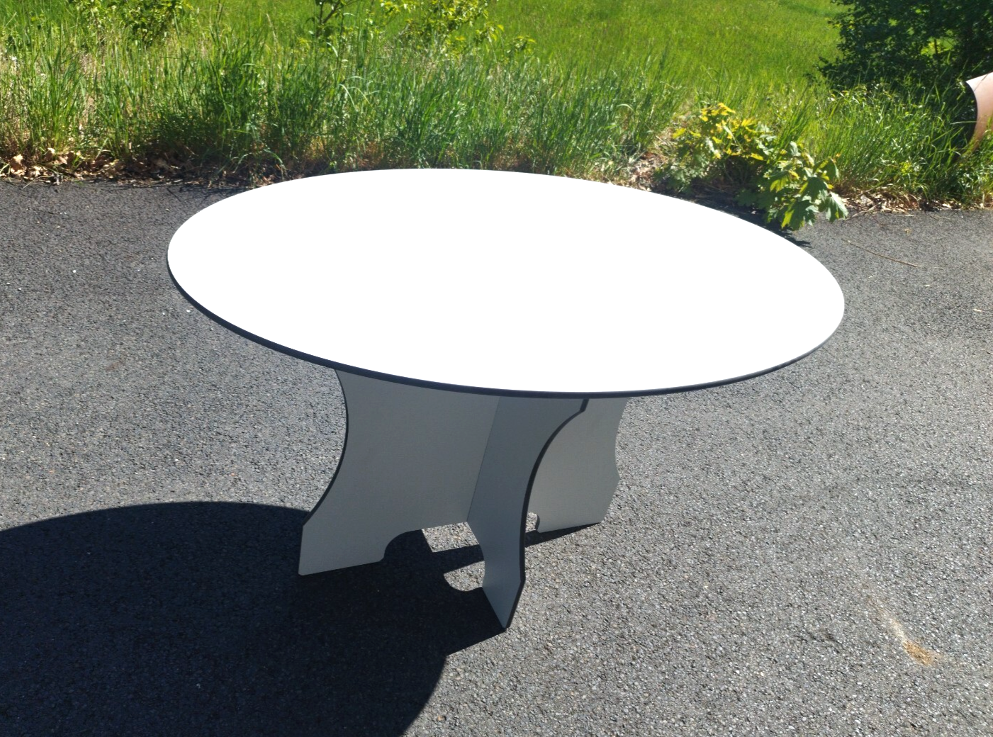 Garten Terrassen Balkon Ess-Tisch aus HPL Wetterfest Oval 1300 x 800 mm