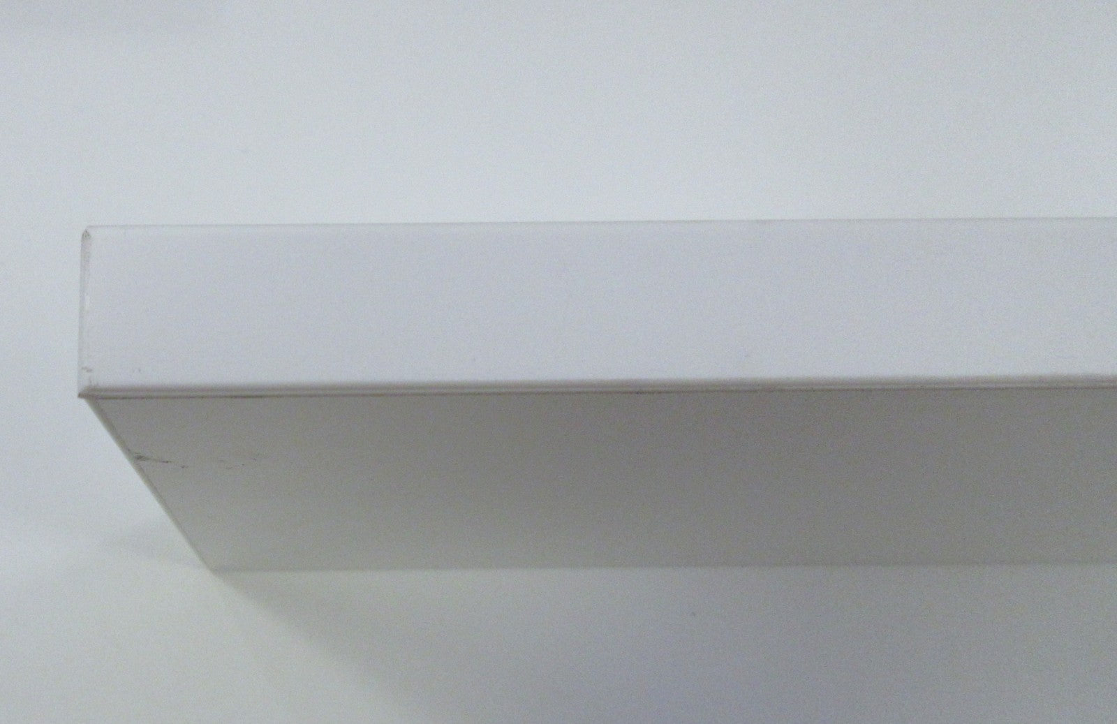 Spanplatte weiß mit ABS Kante B-Ware leichte Abplatzungen 19 mm 40 x 16 cm2